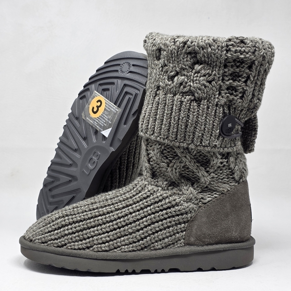 Ugg Classic Cardy Cabled Knit Tall Grey Boots Youth Size 3 1143702K New
